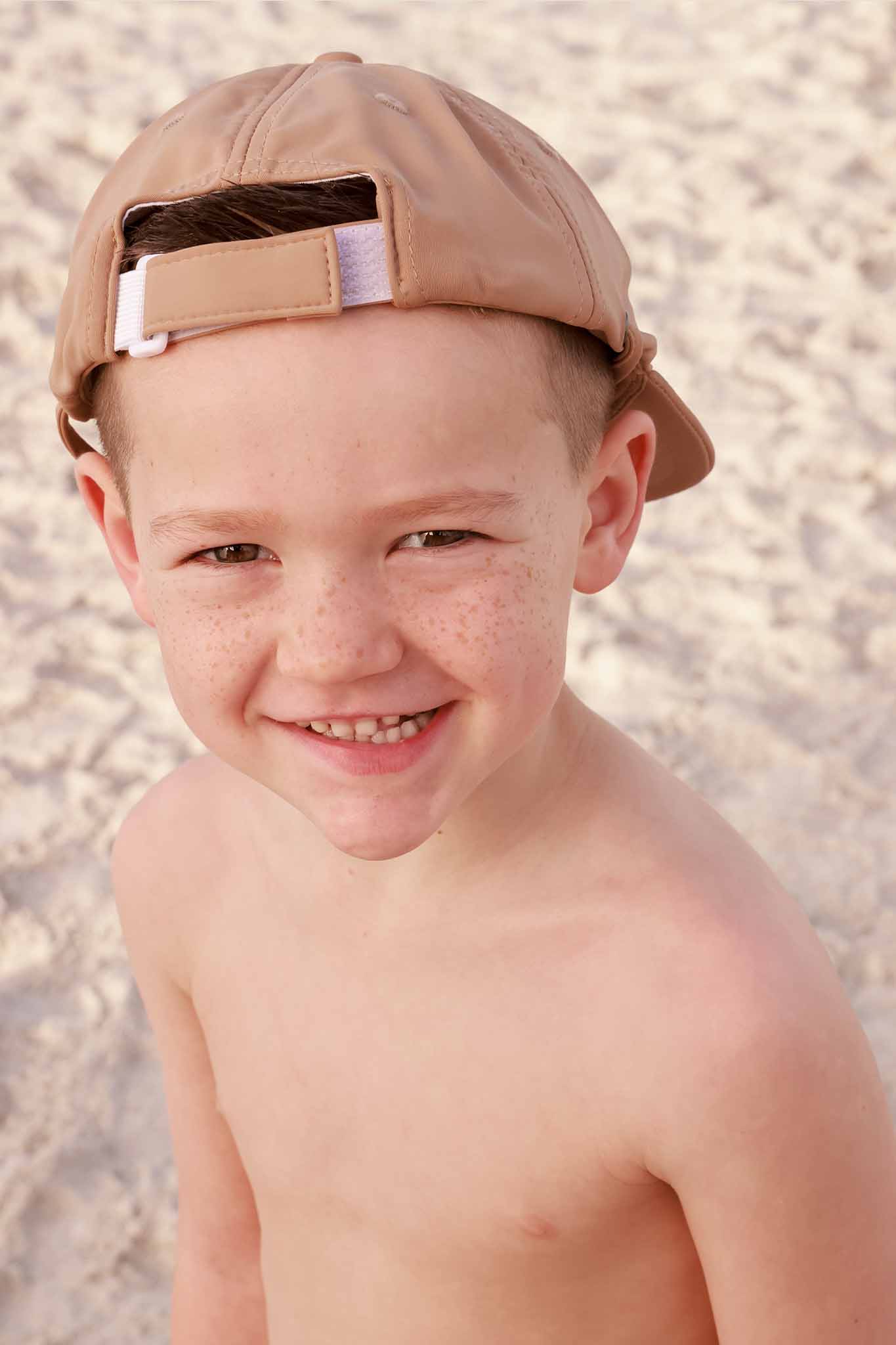 FARSWSURFHAT_sandymochaM