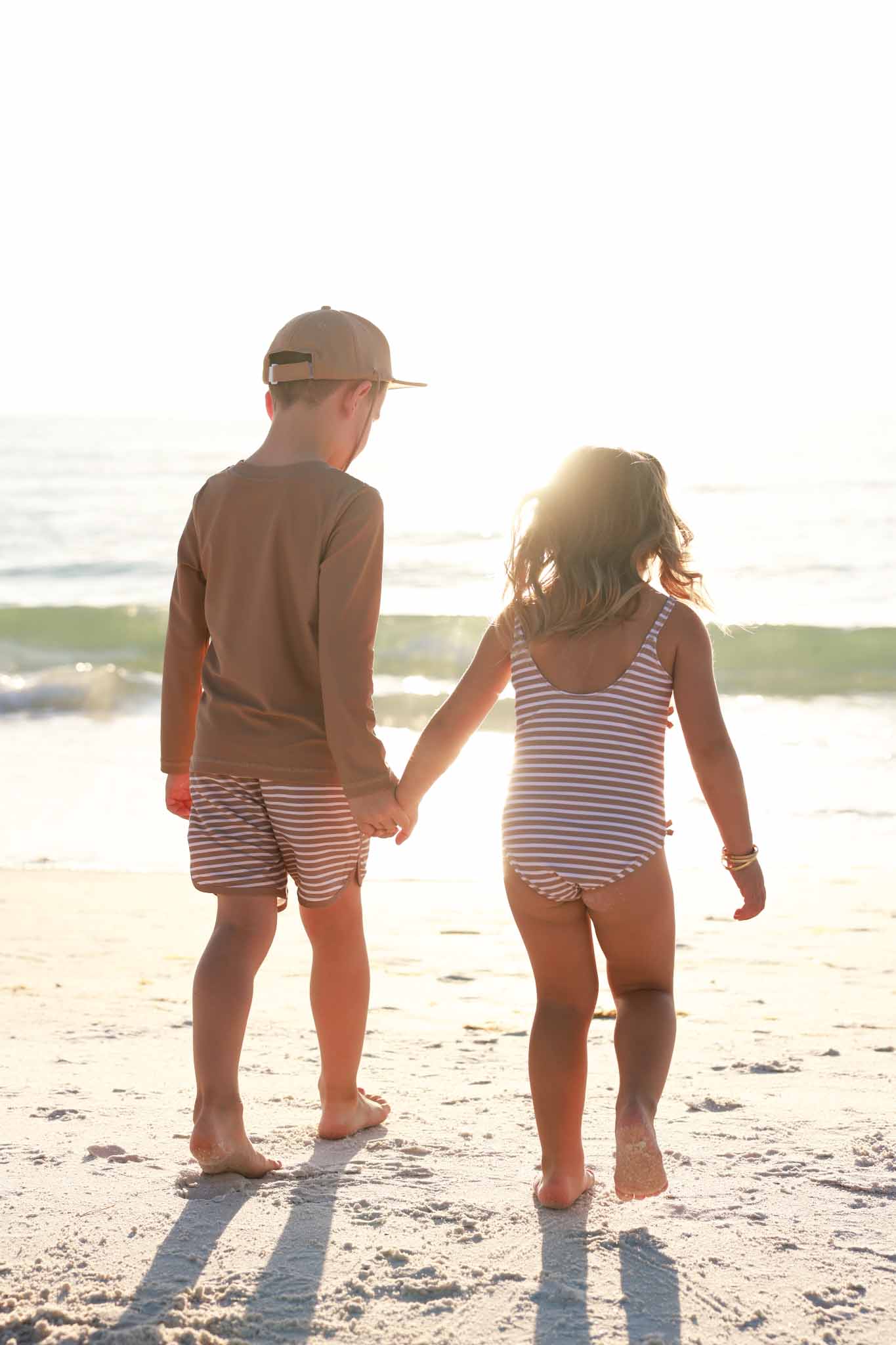 FARSWSURFHAT_sandymochaM